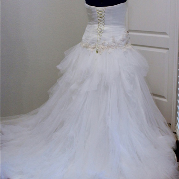 Alfred Angelo Disney Wedding Dress - Sleeping Beauty - Picture 9 of 15